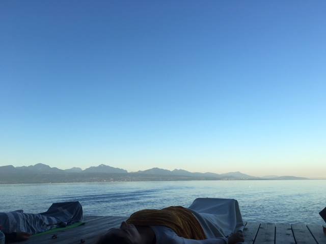 Kundalini Yoga Matinal sur le Deck! avec Katia